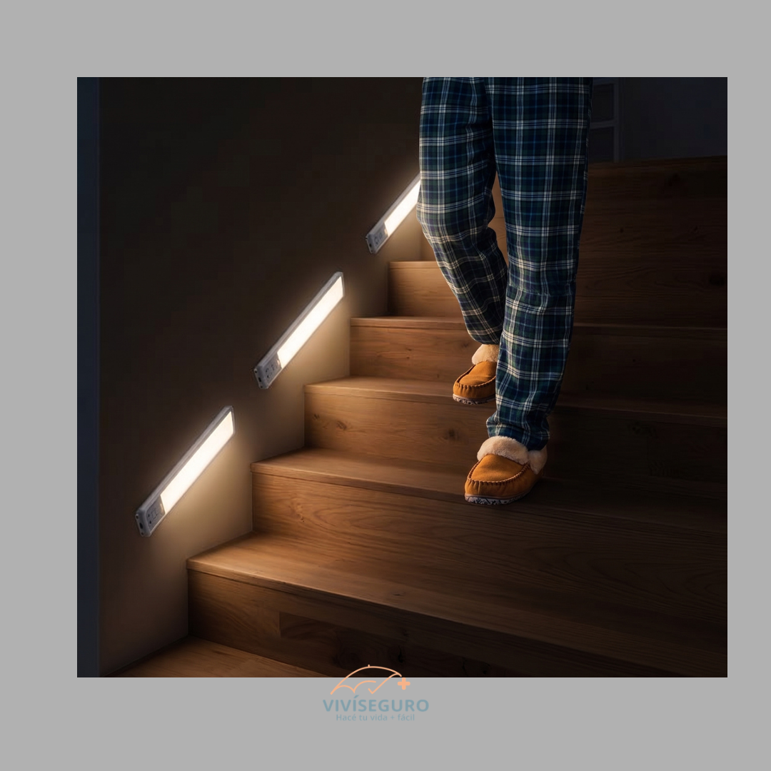 luces ilumnando una escalera